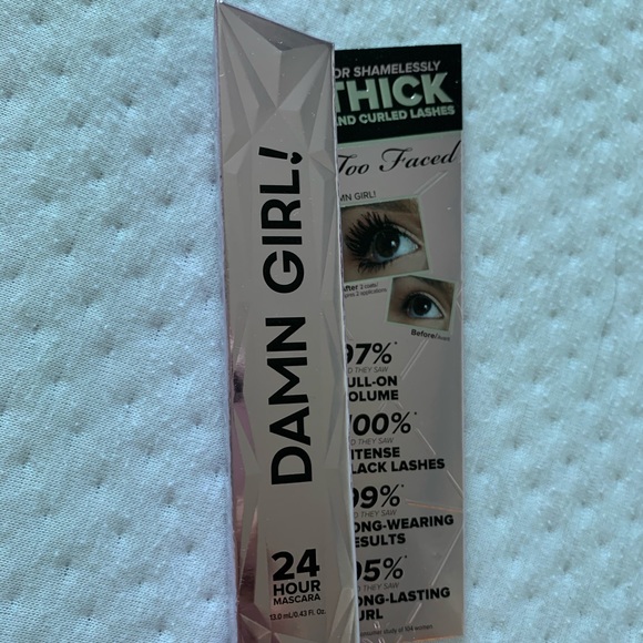 Mascara - Picture 2 of 3